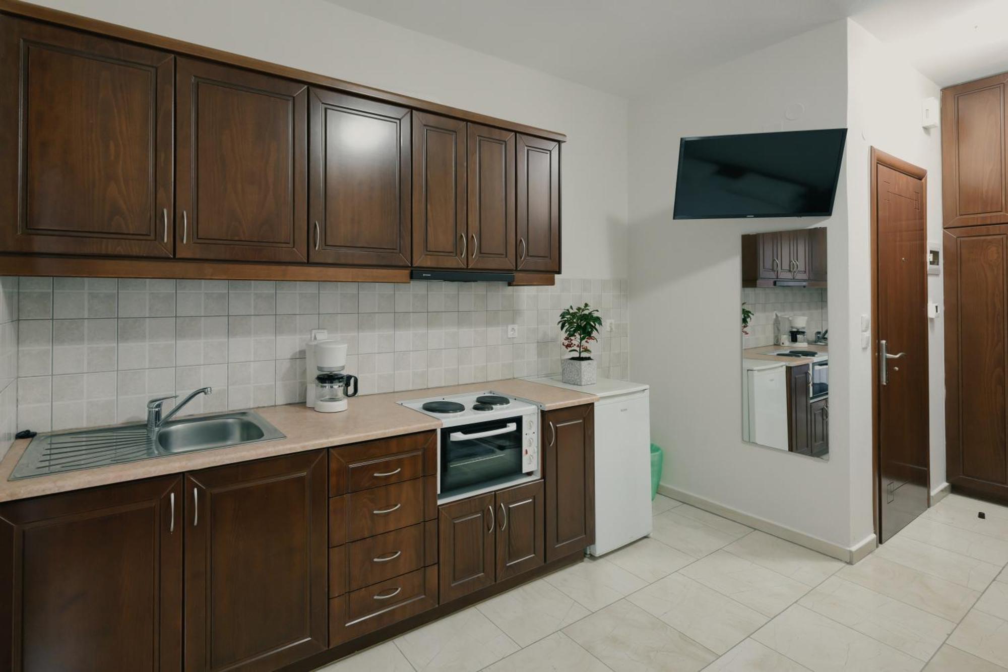 O Fotis Studios & Apartments Ioannina Exterior photo